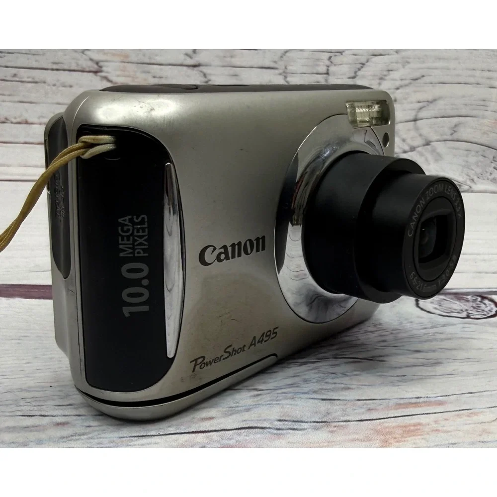 Canon battery compartment